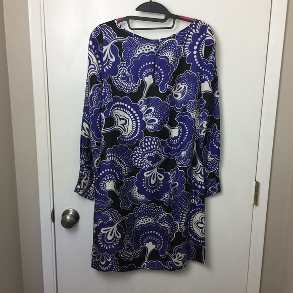 Banana Republic 100% Silk L/S Dress size 4P - Picture 2 of 8